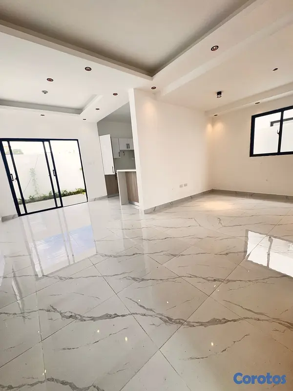 casas - venta de casa moderna en la autopista de san isidro brisa oriental  10