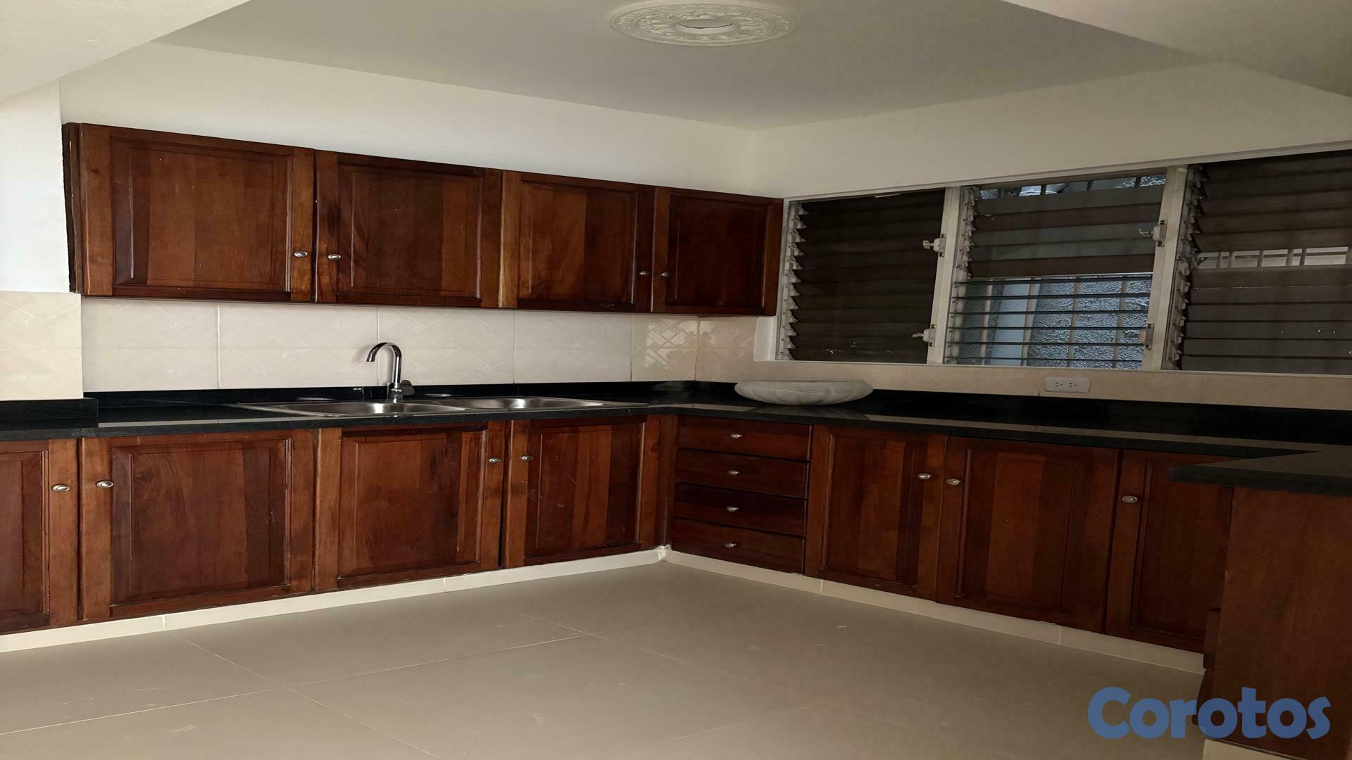 apartamentos - EN EVARISTO MORALES ALQUILER 5