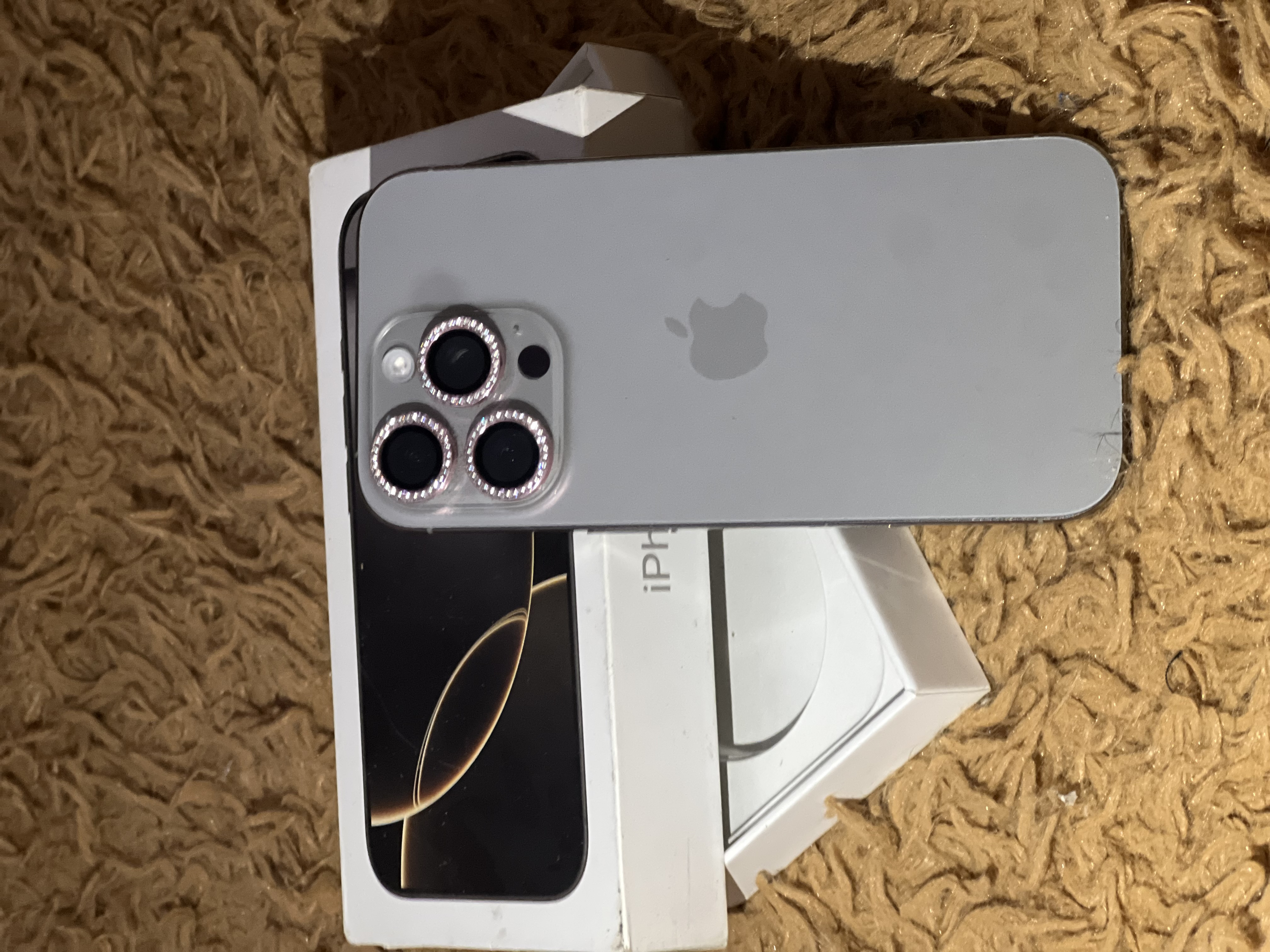 celulares y tabletas - Nuevo en su caja incluye sus accesorios  1