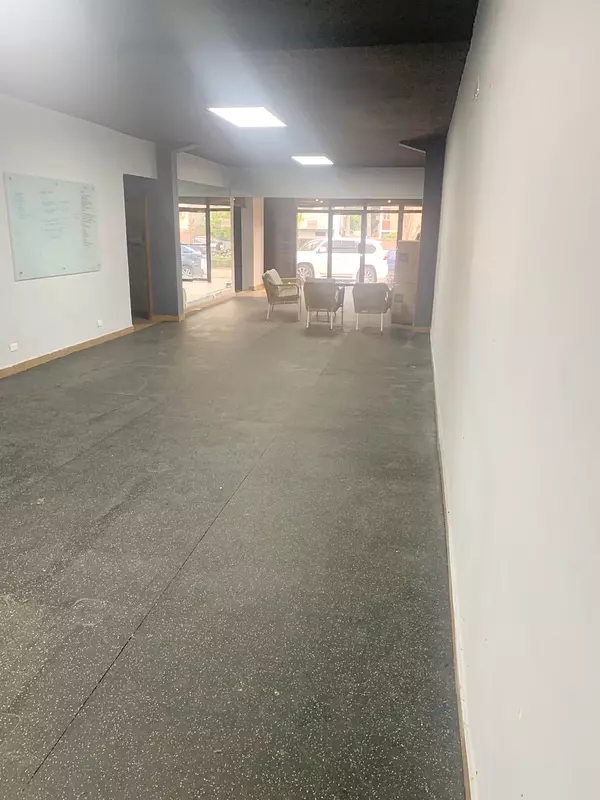 oficinas y locales comerciales - Local céntrico en Bella Vista 3