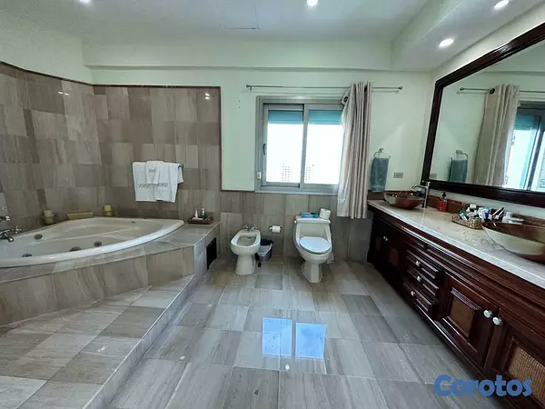 apartamentos - Apartamento en venta con vista al mar en Malecon Center 4