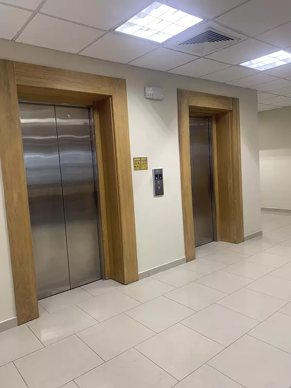 oficinas y locales comerciales - Local céntrico y corporativo 2