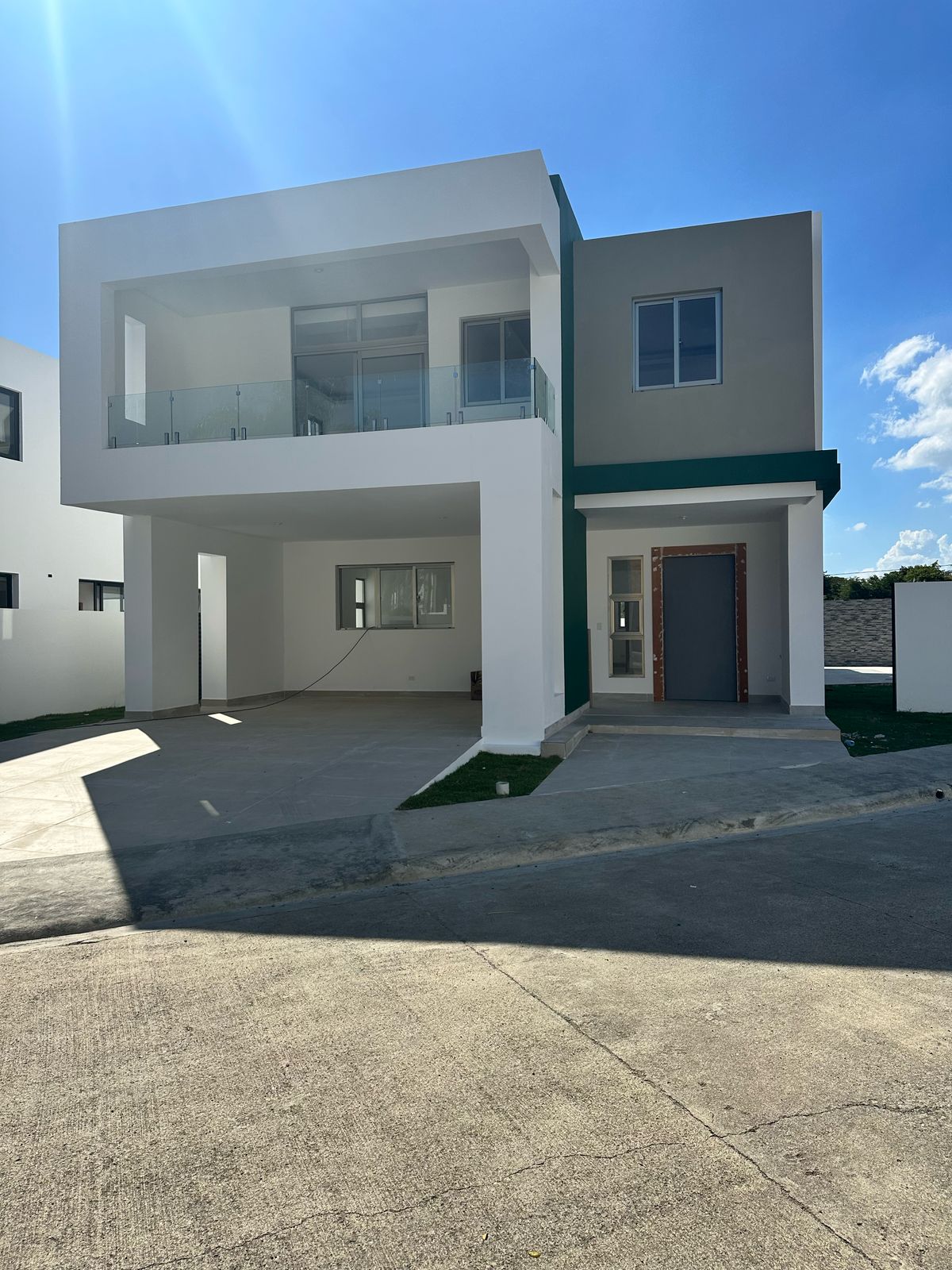 casas - Hermosa Casa en Urbanizacion Cerrada, Llanos de Gu
