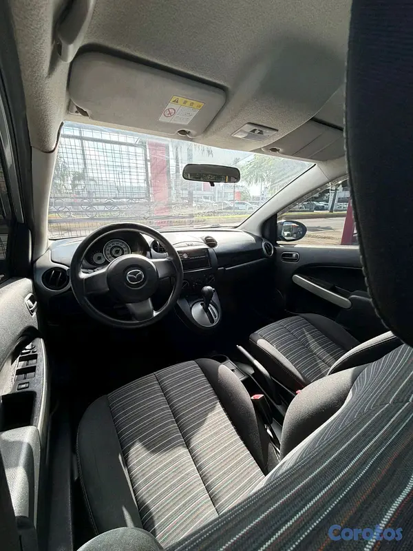 carros - Mazda Demio, está nítido muy económica  4