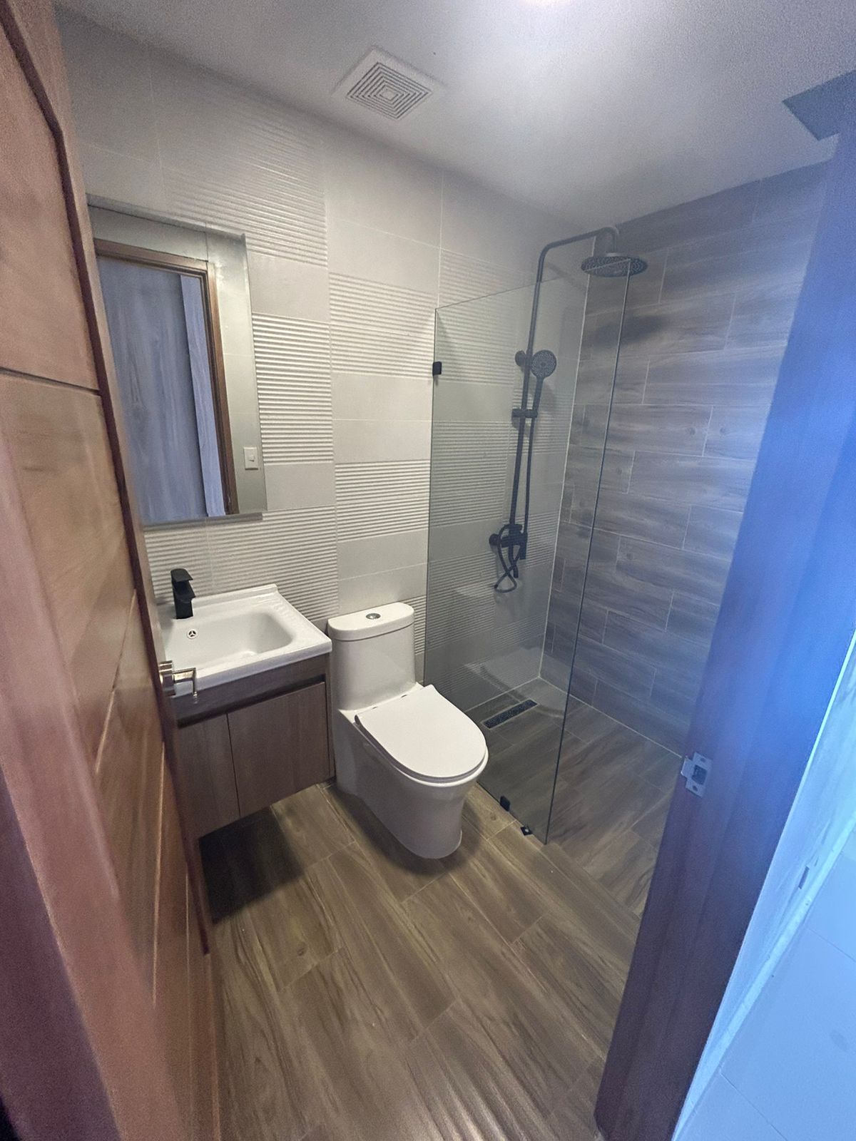 apartamentos - ALQUILO APART. A ESTRENAR EN ARROYO HONDO  6