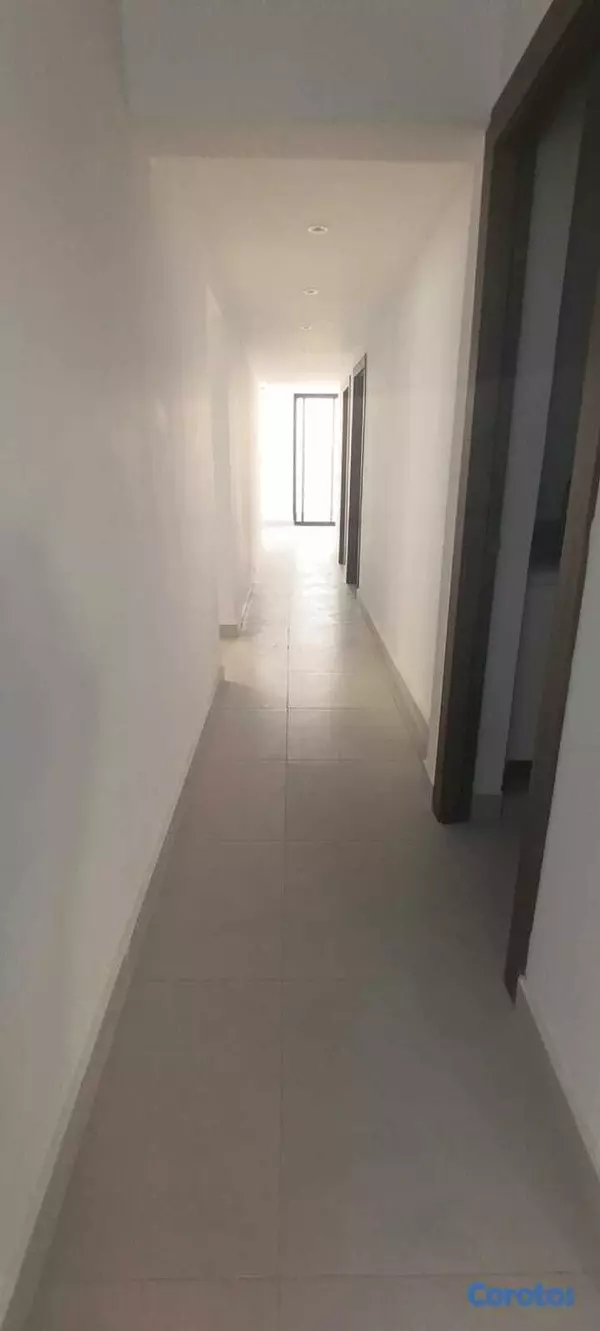oficinas y locales comerciales - Excelente local en la Julia a estrenar 9