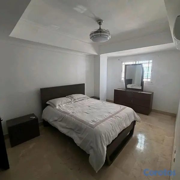 apartamentos - vendo apartamento en la esmeralda piso alto con ascensor y lobby 5