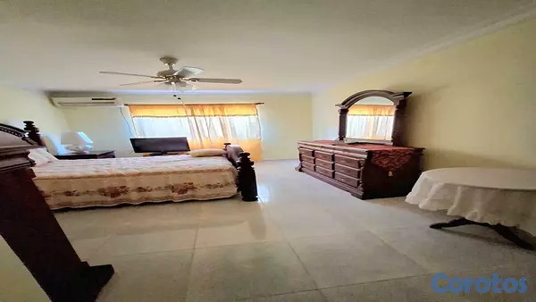 apartamentos - Alquiler apartamento 164m2– Sector Evaristo Morales, D.N 9