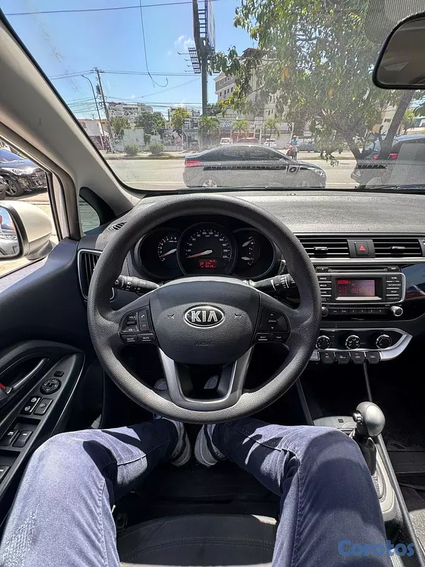 carros - Kia Rio LX 2016 9
