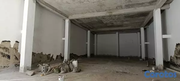 oficinas y locales comerciales - Piantini local 250mts 3er nivel. negocios ideal  oficinas estratégica ubicación 2