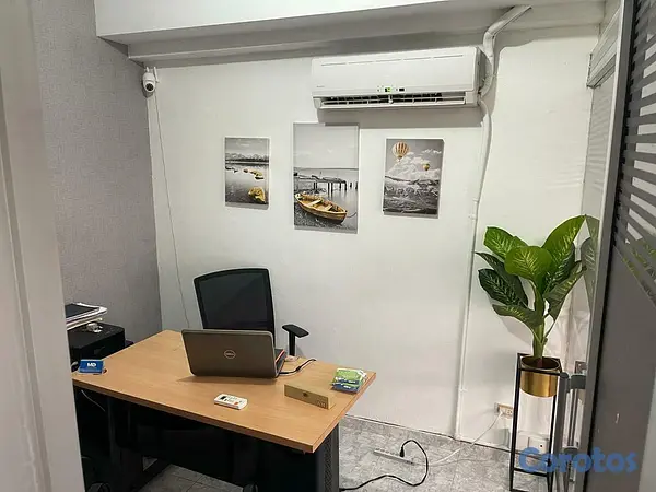 oficinas y locales comerciales - Se renta oficina en plaza Royal 2