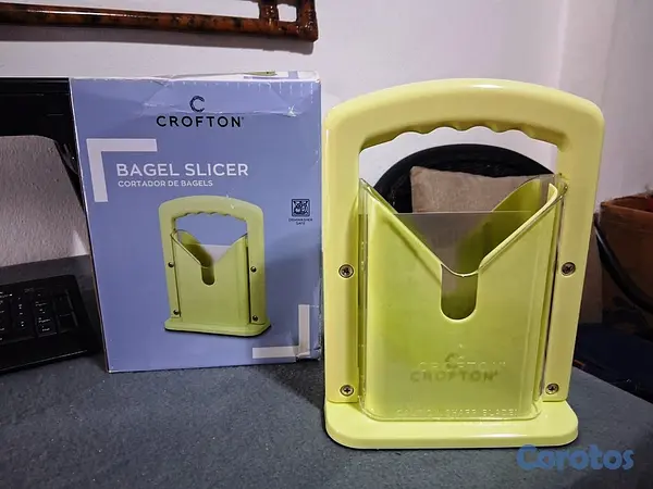 electrodomesticos - Cortador de Bagels y Pan Crofton (Bagel Slicer)  5