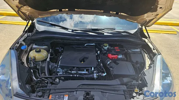 jeepetas y camionetas - Ford Escape SE 2020 7