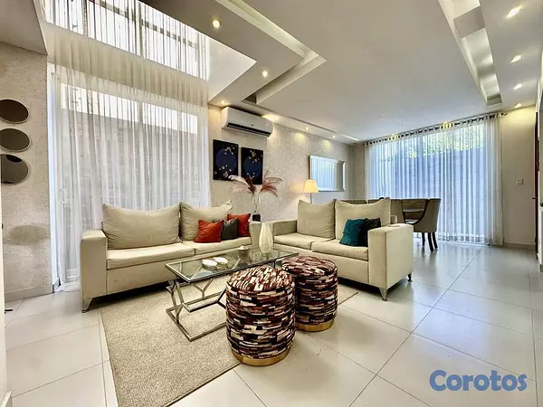casas - Casa de lujo en Brisa Oriental, Aut. San Isidro. O 5