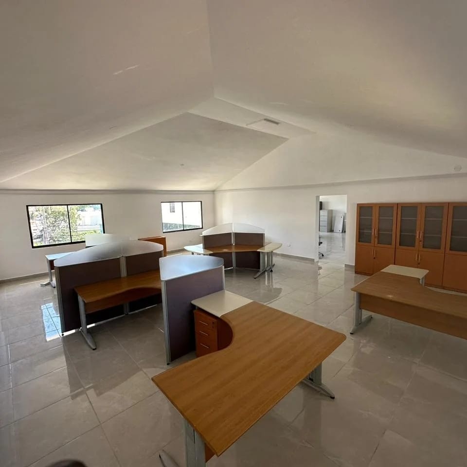 oficinas y locales comerciales - RENTO LOCAL PARA OFICINA  6