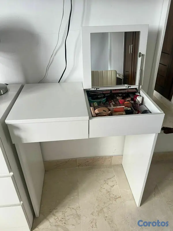 muebles y colchones - Tocador para maquillaje / Escritorio 4