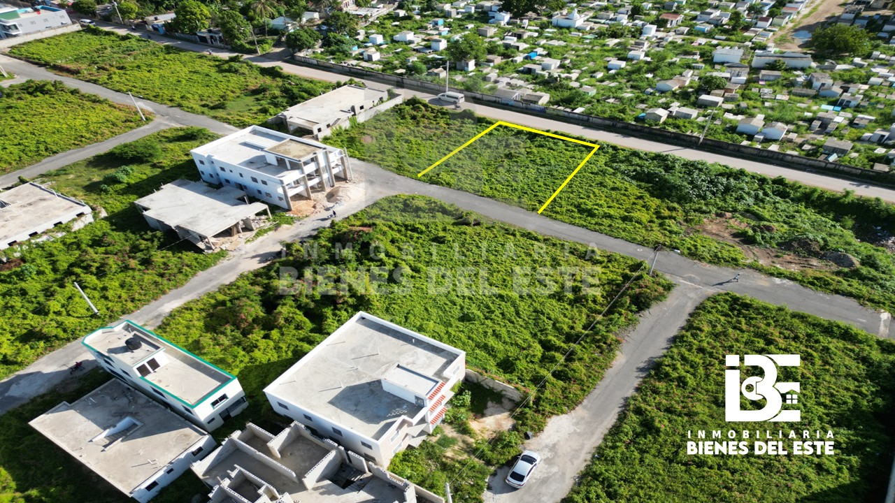 solares y terrenos - Solar Con 316 Metros en el Desarrollado y Completo Residencial Marina 6