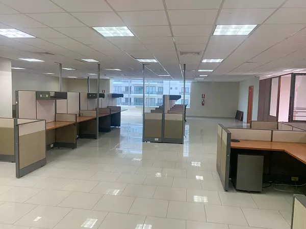 oficinas y locales comerciales - Local céntrico y corporativo 3