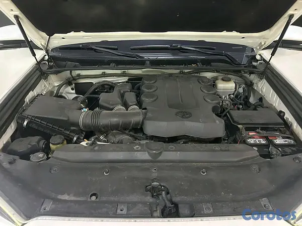 jeepetas y camionetas - Toyota 4runner limited 2015 13