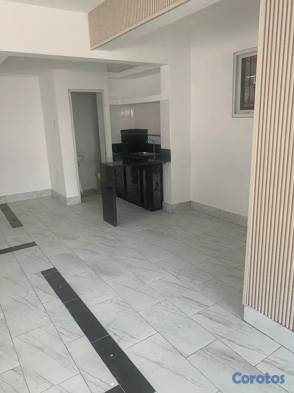 oficinas y locales comerciales - Alquiler Locales Ubicados en la Rómulo Betancourt, 2