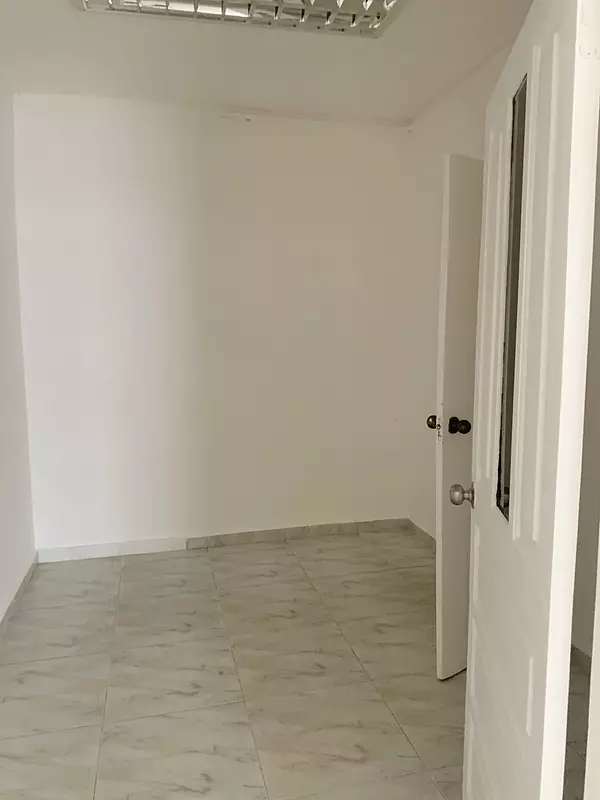 oficinas y locales comerciales - Alquiler local comercial primer nivel  2