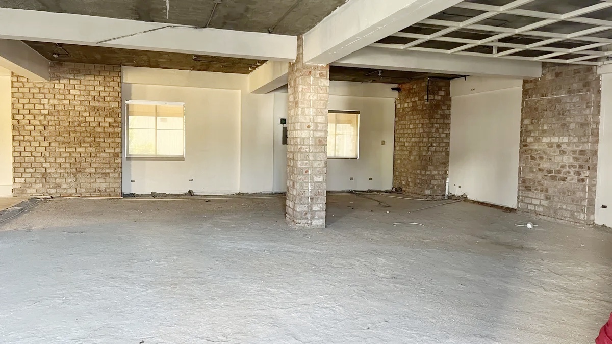 oficinas y locales comerciales - Local céntrico en Gazcue  8