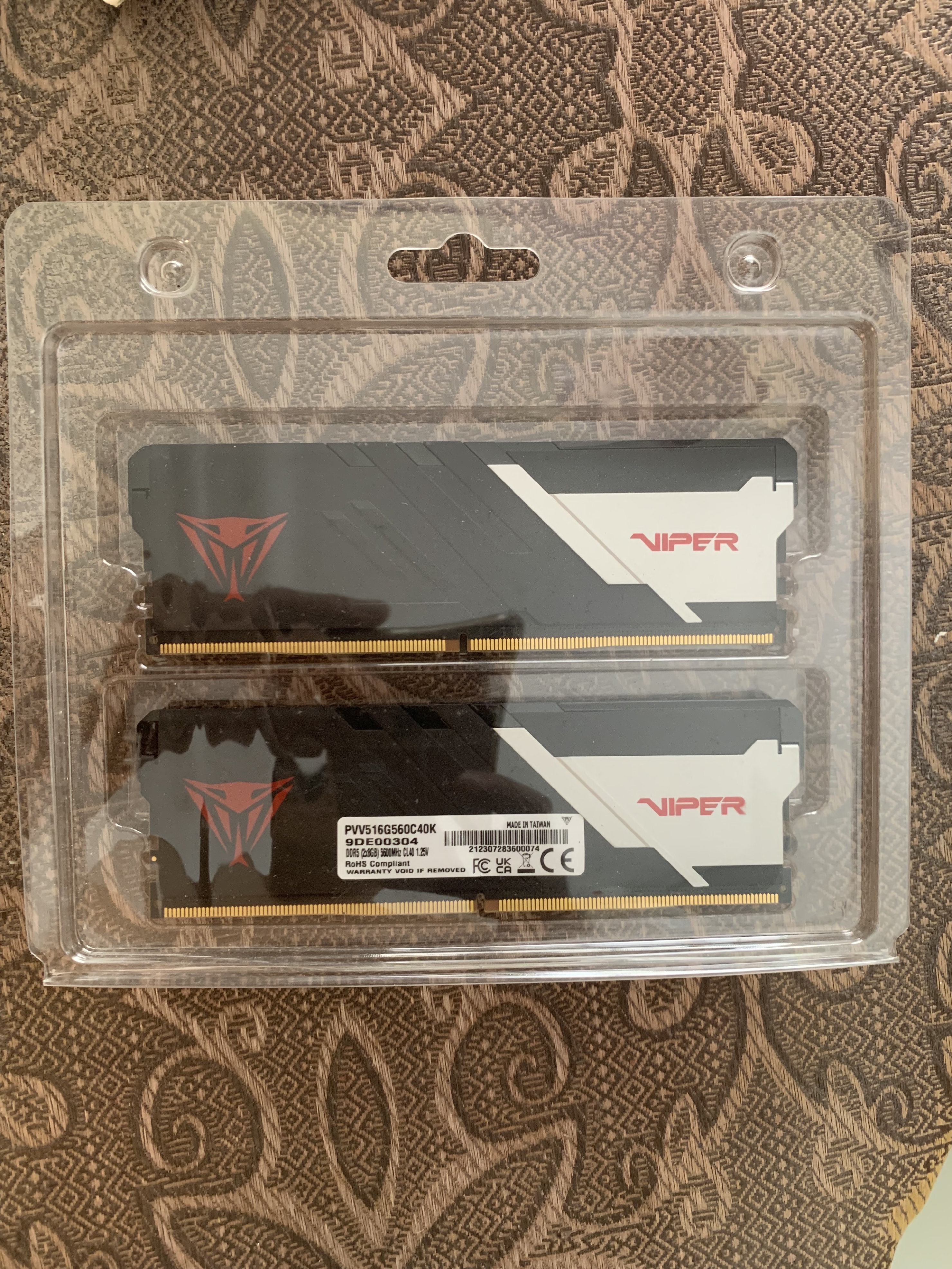 computadoras y laptops - MemoriasRAMVIPERVENOMDDR516GB Kit(2x8GB)5600MT/Scompatiblecon Intel XMP/AMD Expo 4