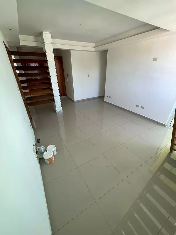 apartamentos - Cuarto Piso con terraza y escalera interna 3