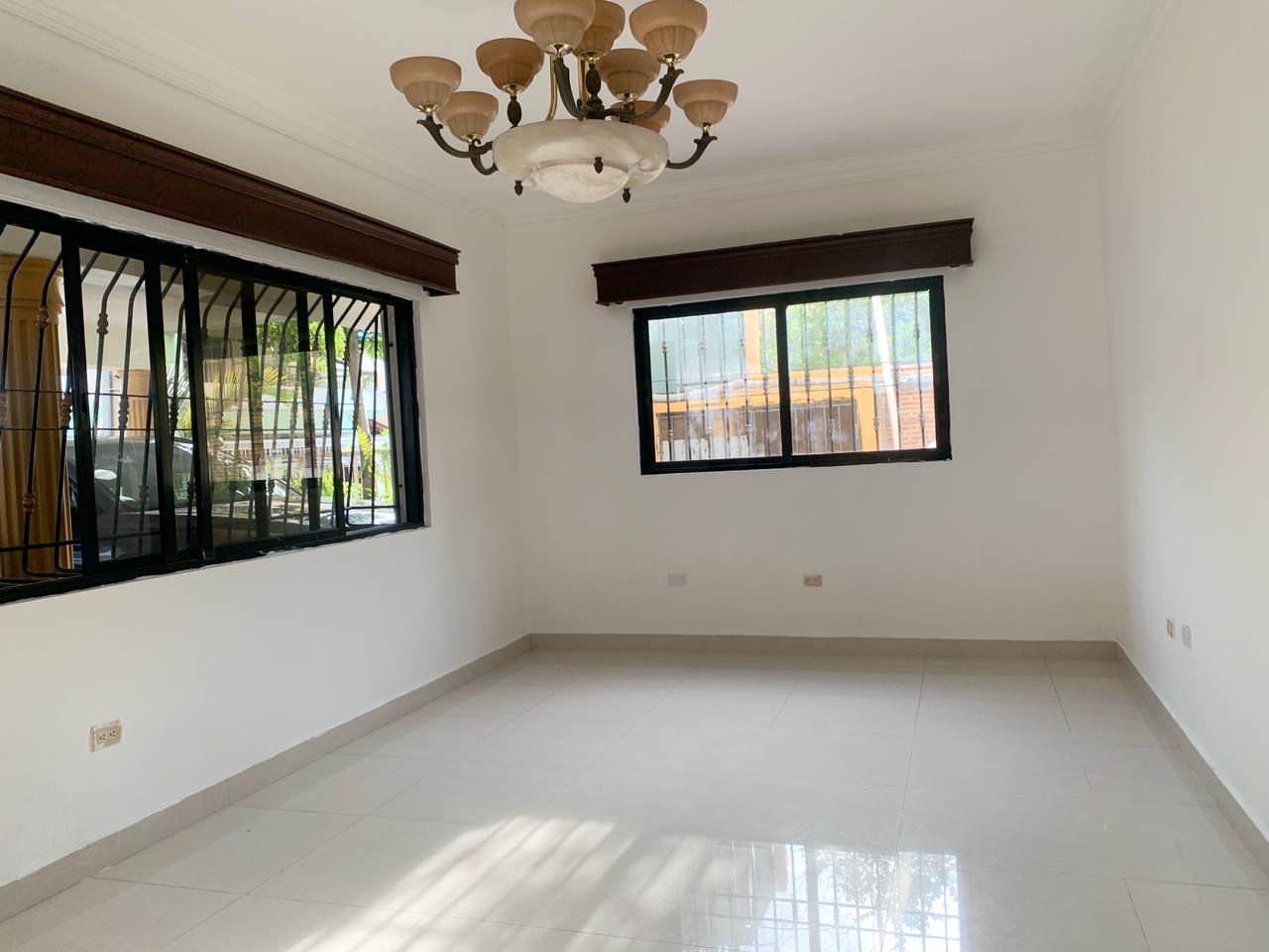 apartamentos - hermosos apartamentos en zona céntrica en Evaristo Morales  2