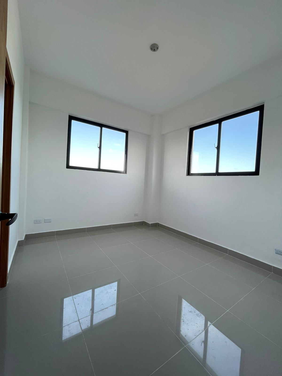 apartamentos - ALQUILER DISPONIBLE URBANIZACIÓN MIRAMAR.  ✨ ¡Una  6