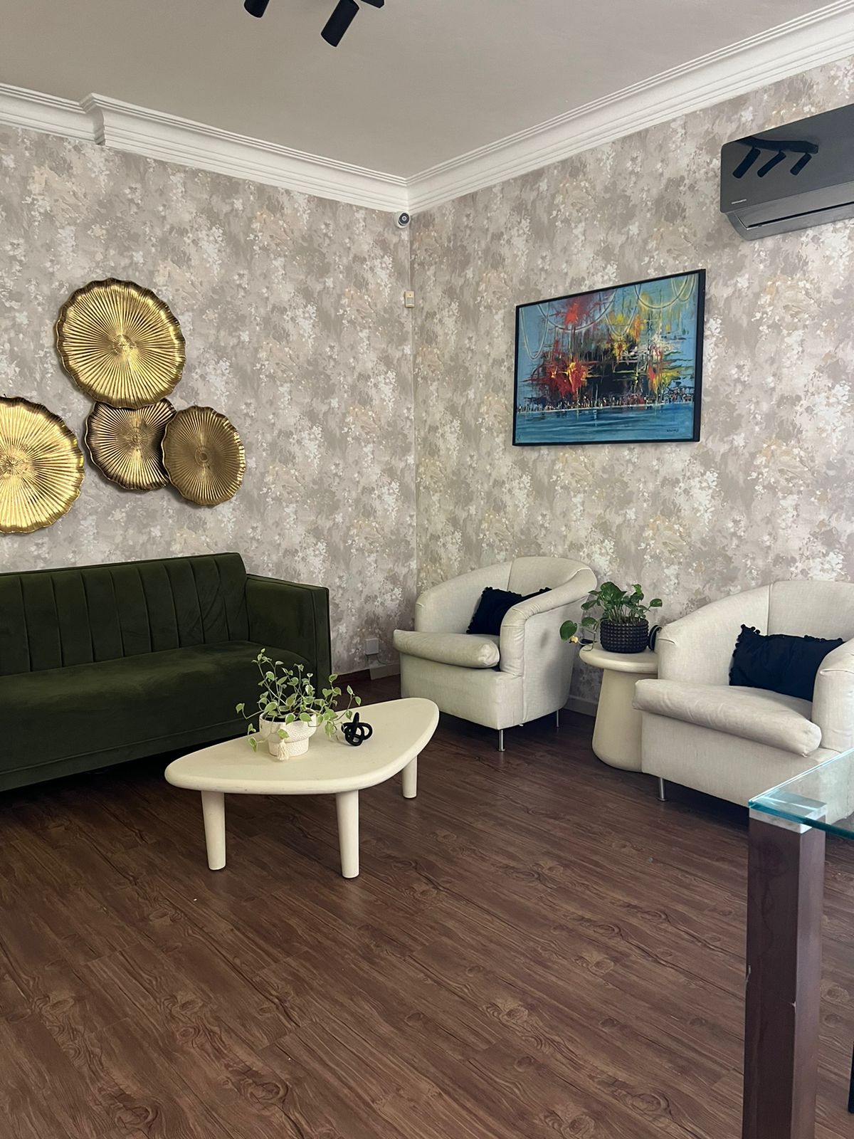 apartamentos - VENDO 2do Piso En Evaristo Morales con 3 Parqueos 1