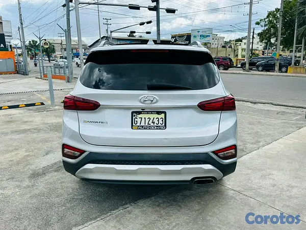 jeepetas y camionetas - Hyundai Santa Fe SEL 2020
 4