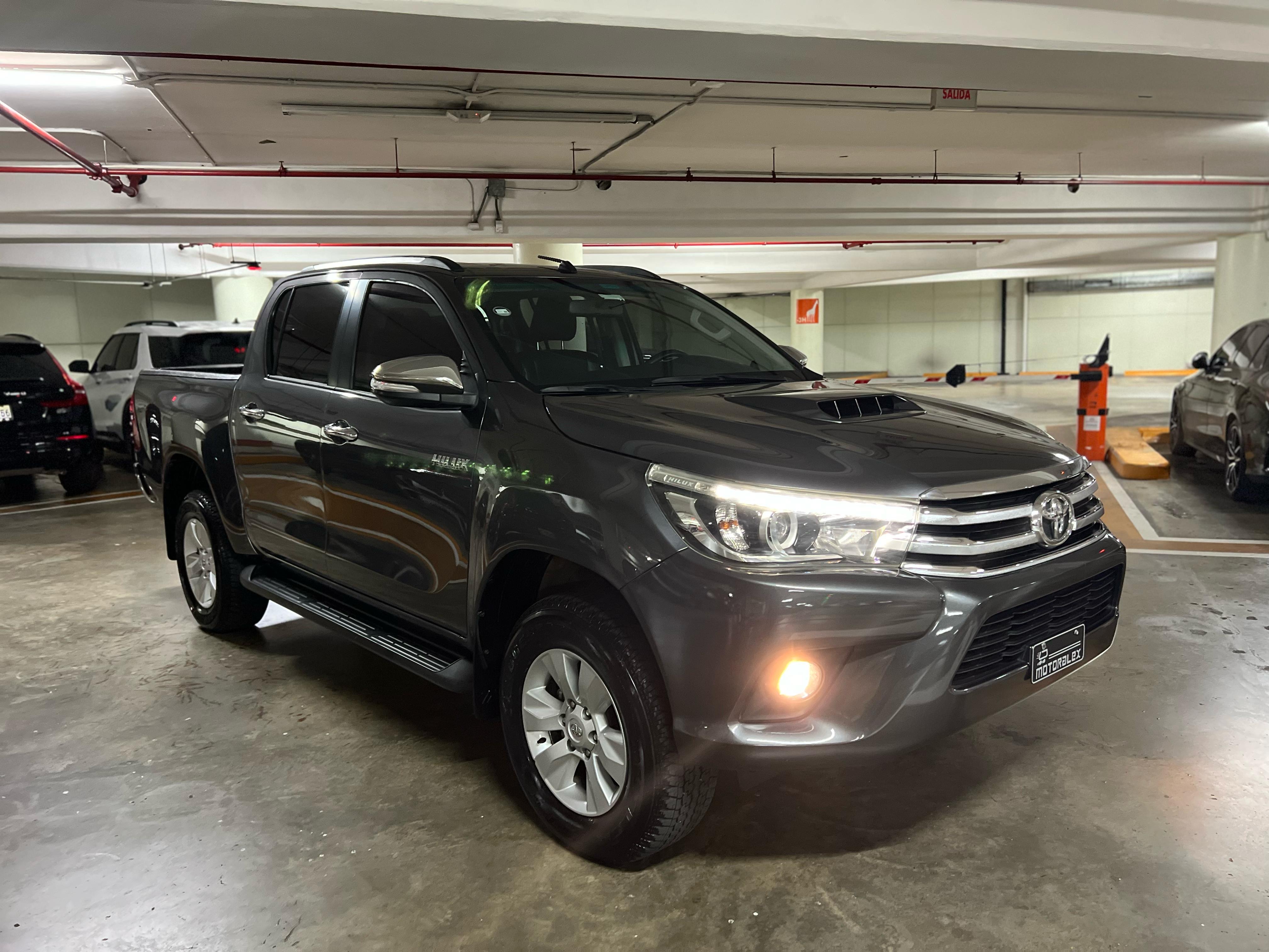 jeepetas y camionetas - Hilux SRV LIMITED FULL (4x4) motor 2.8 De la Delta 0