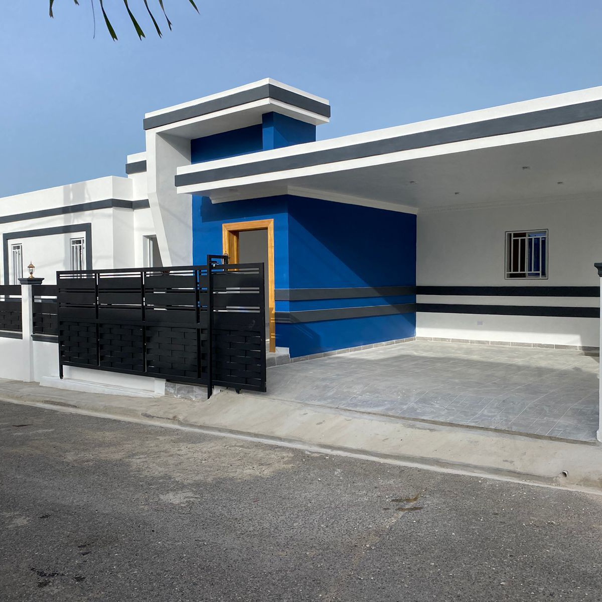 casas - *Casa moderna con piscina residencial privado a 5 minutos de todo y el malecón  0