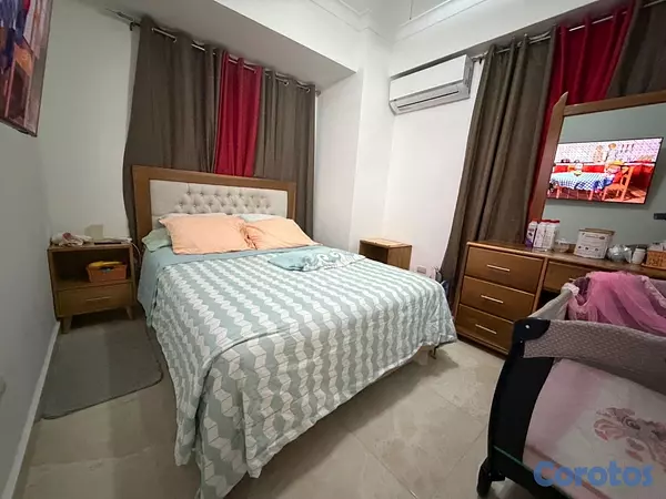 apartamentos - vendo independencia klm 7 piso 3 dos habitaciones dos baños balcón parqueo  12