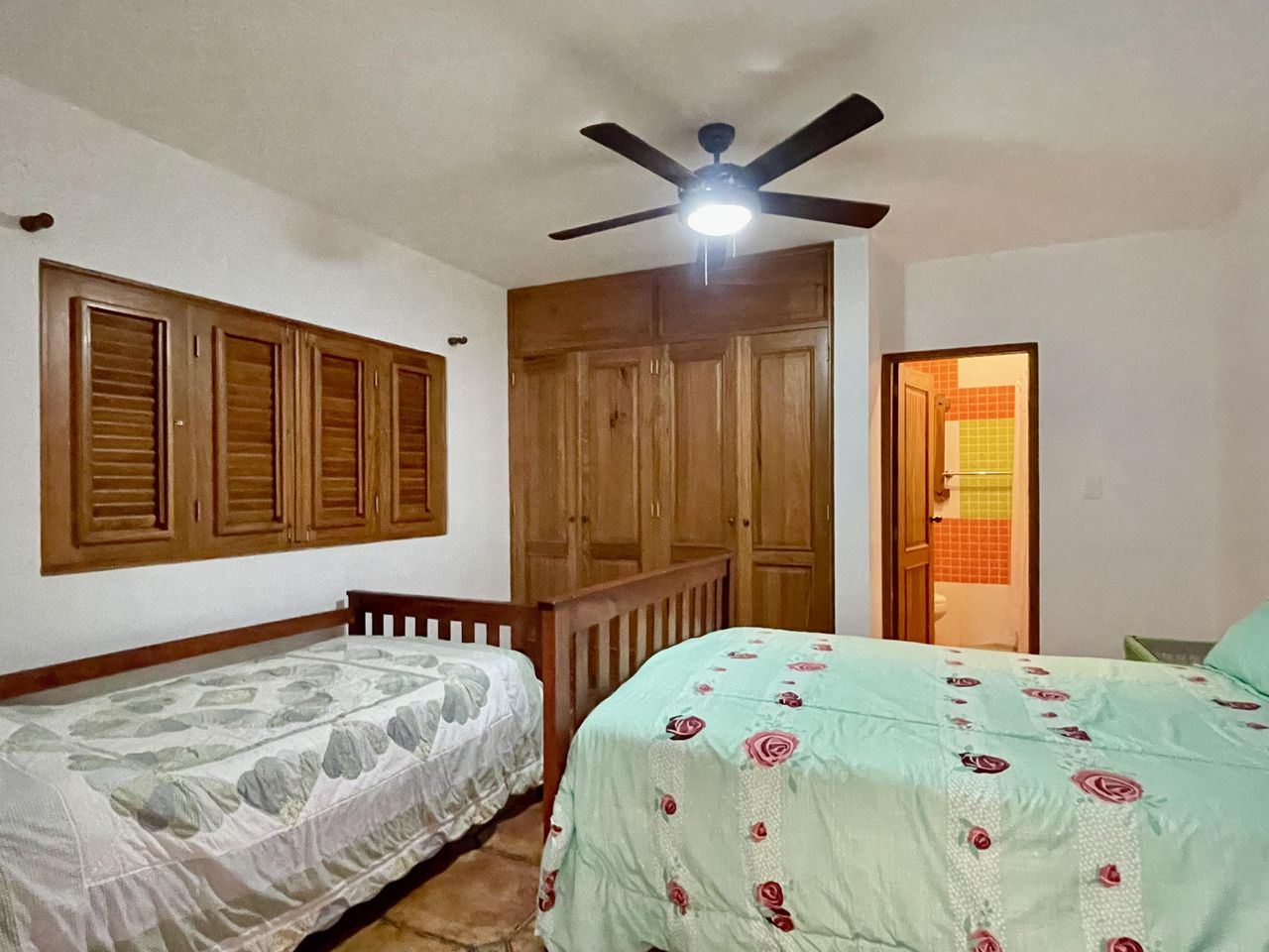 casas vacacionales y villas - Amplia villa con hermoso terreno en Jarabacoa. 5