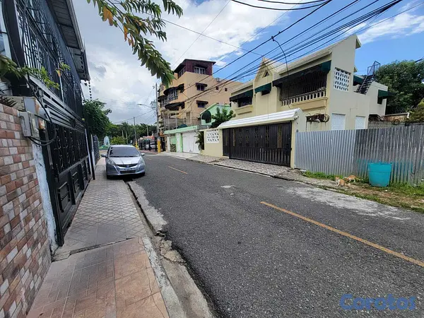 solares y terrenos - Terreno en excelente ubicación 5