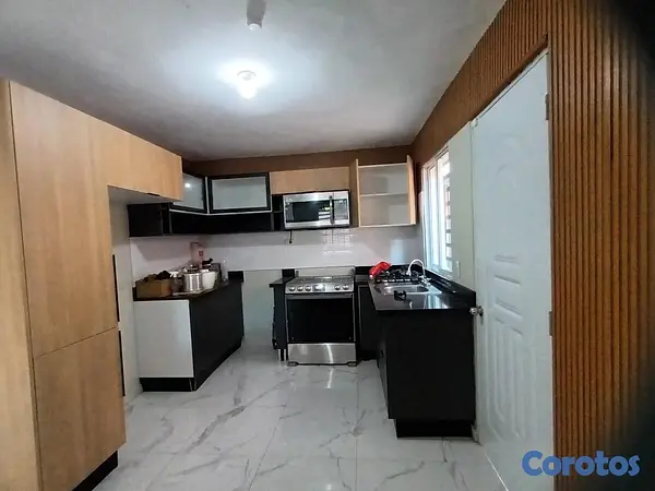 casas - venta de casa con jacuzzi en la autopista de san isidro Santo Domingo este  7