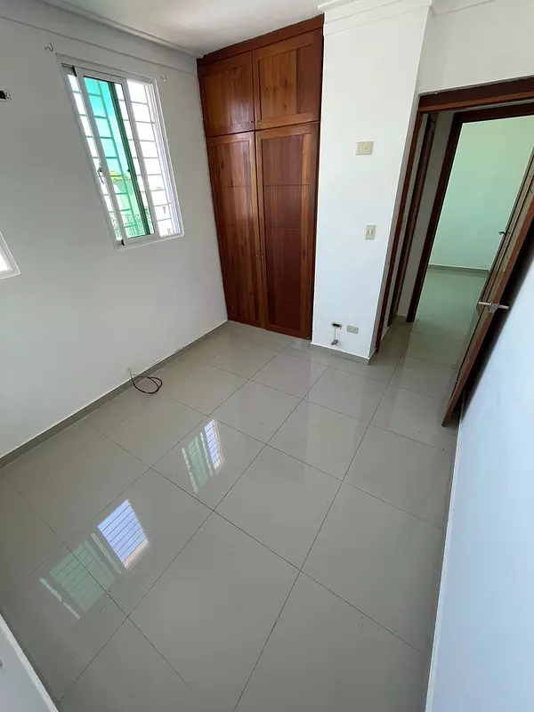apartamentos - Cuarto Piso con terraza y escalera interna 4