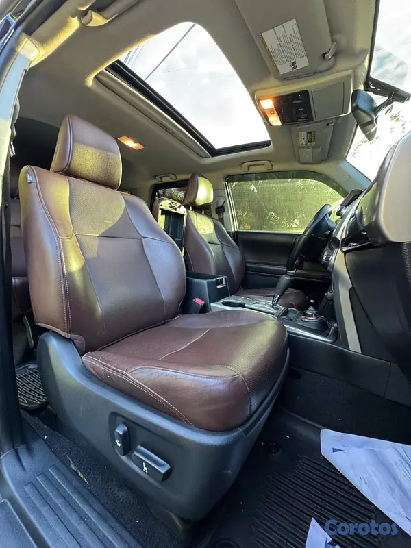 jeepetas y camionetas - 🚙 ¡OPORTUNIDAD! SUV DE LUJO EN EXCELENTE ESTADO 🚙
 10
