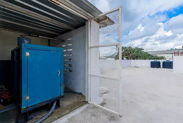 apartamentos - Vendo edificio ubicado en Villa Juana 4