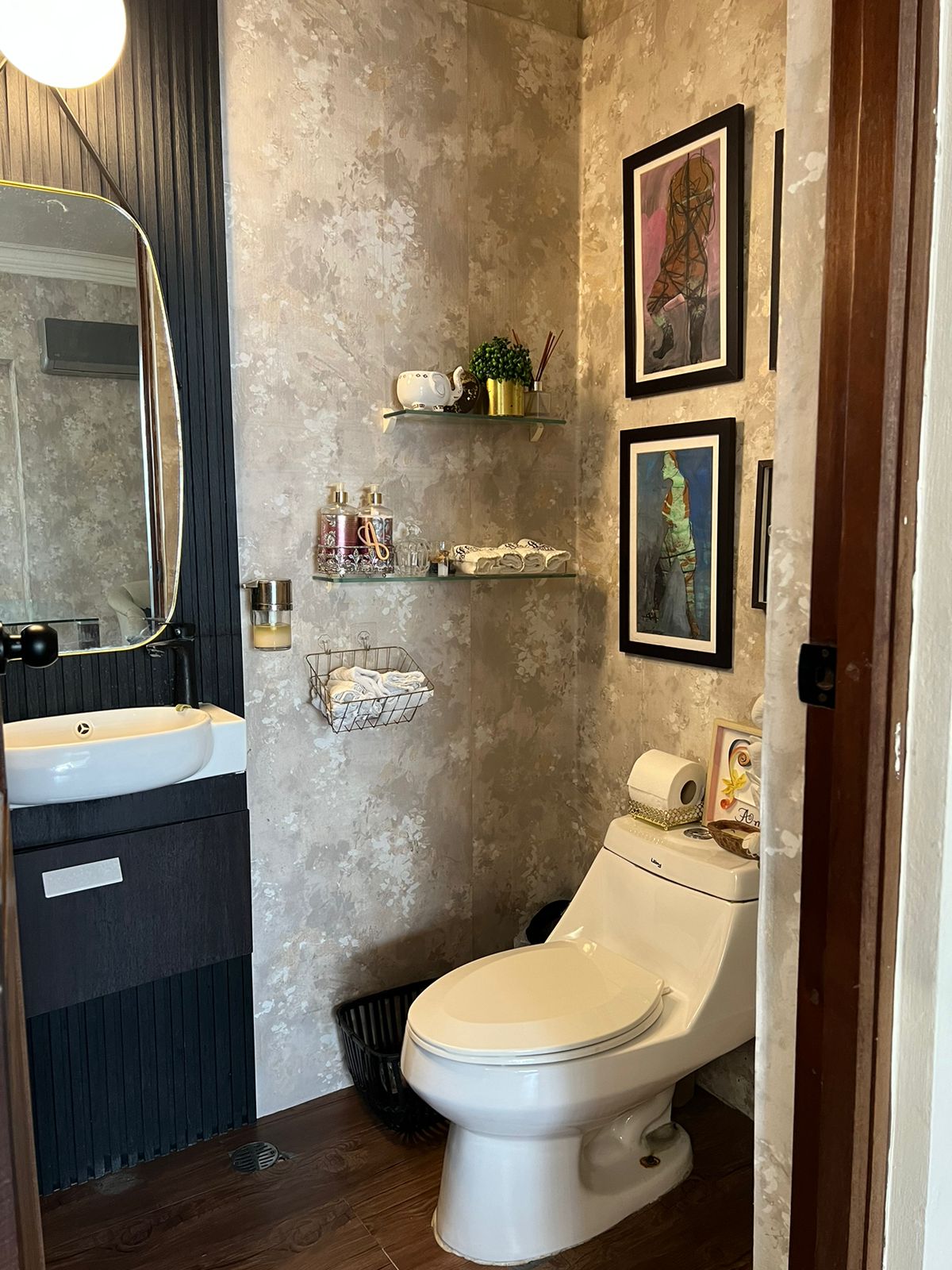 apartamentos - VENDO 2do Piso En Evaristo Morales con 3 Parqueos 2