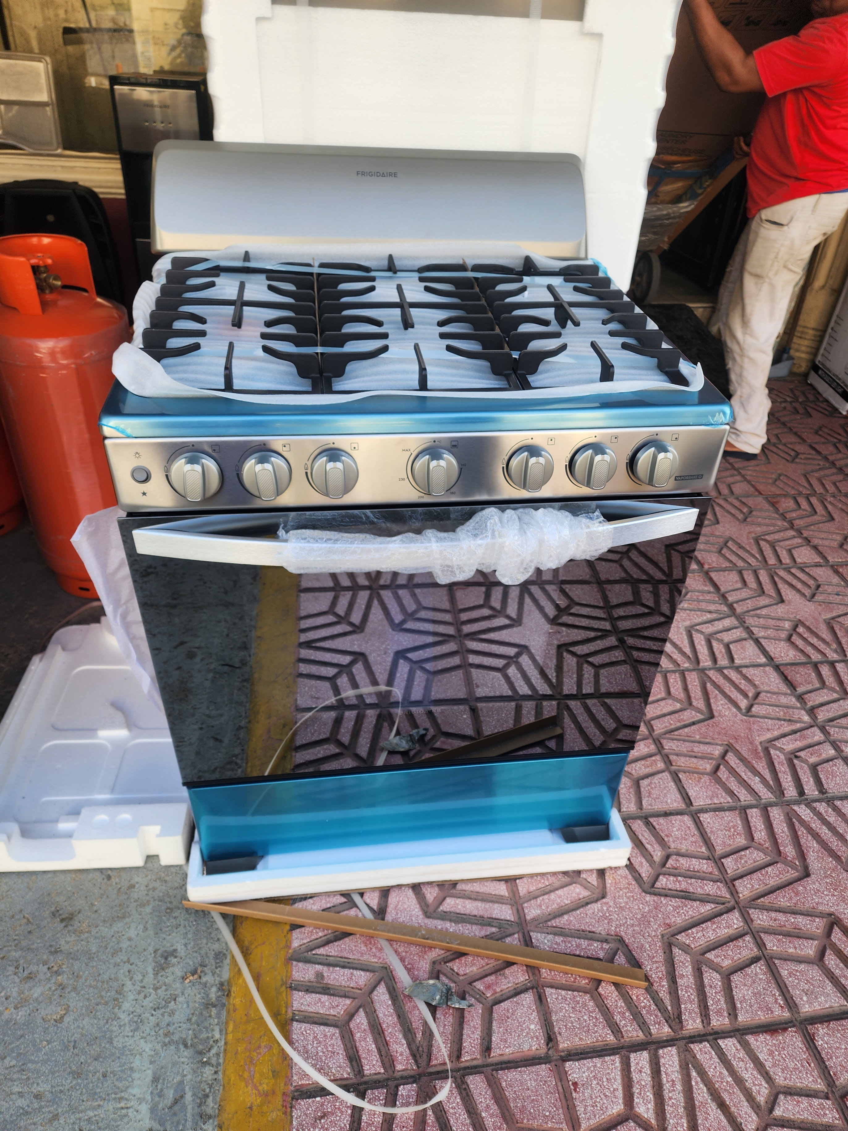 cocina - estufa frigidaire de 30 parrilla reforzadas 0