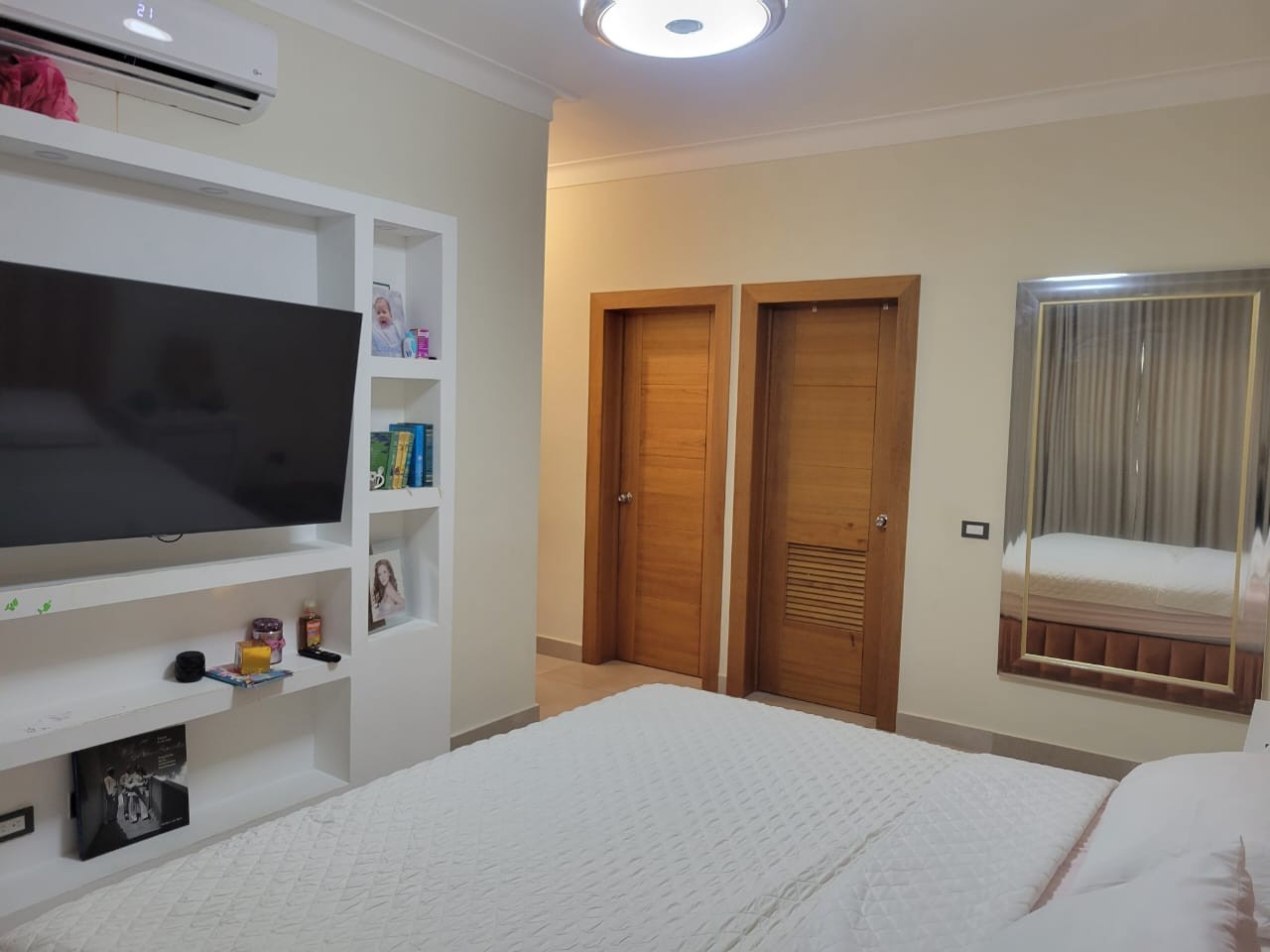 apartamentos - Alquiler de Apartamento 3 habitaciones y estudio amueblado en Esperilla 8