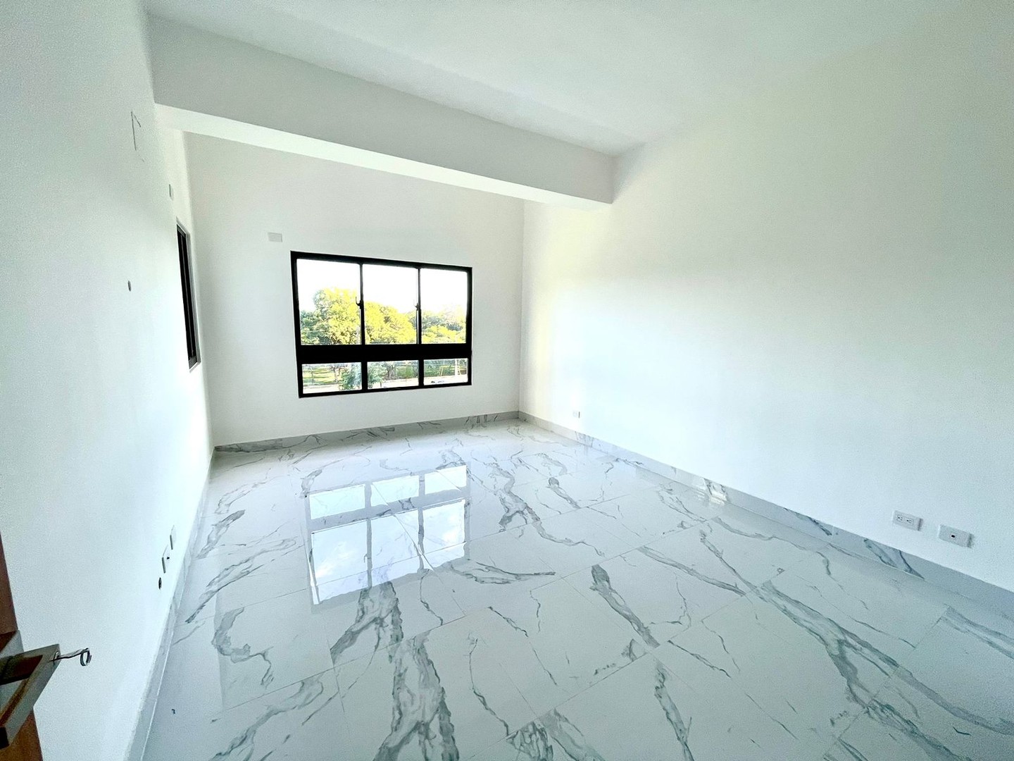 apartamentos - Vendo Moderna con terraza para estrenar en Torre en los Cacicazgos. 
