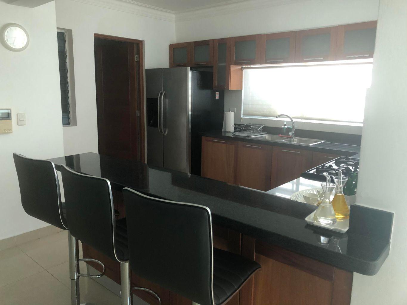 apartamentos - Espacioso Apartamento Amueblado en Zona Excepcional 2