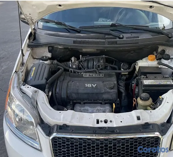 carros - Chevrolet Aveo 2013  5