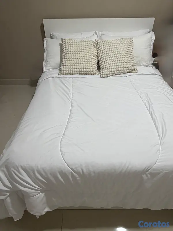 muebles y colchones - Cama IKEA MALM Full Blanca en Muy Buen Estado 3