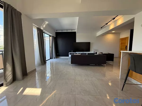 apartamentos - vendo piso 4 independencia klm 7 dos habitaciones dos baños parqueo lokert balco 9