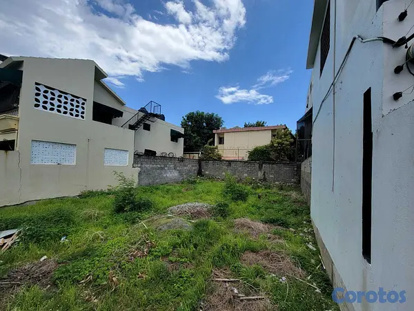 solares y terrenos - Terreno en excelente ubicación 6